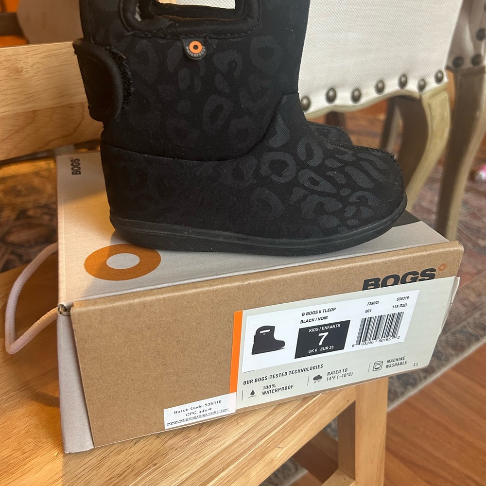 Bogs Kids Black Patterned Boots